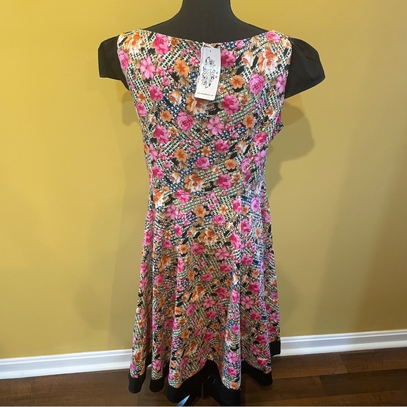 NWT - H & R Dress - Picture 2 of 8